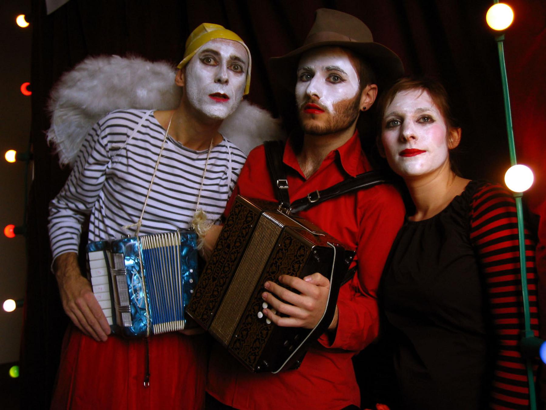 Douze Petites Apocalypses Joyeuses