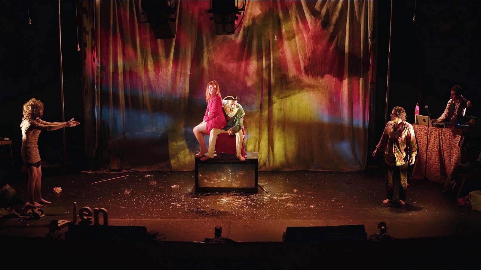 Petit Voyage en barbarie (Candide!)